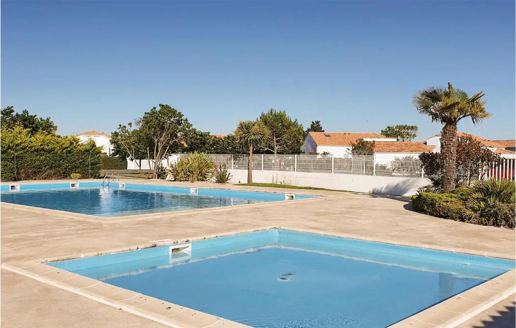 Awesome Home In La Faute Sur Mer With Outdoor Swimming Pool And 2 Bedrooms