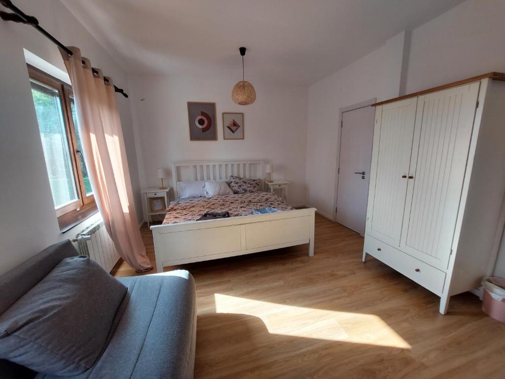Che Private Rooms Banovci photo 2