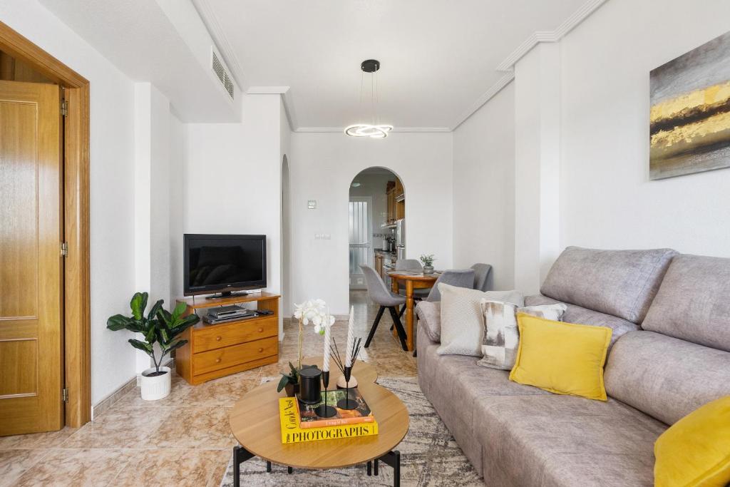 CB Living - Homely apartment Ciñuelica, Punta Prima photo 3