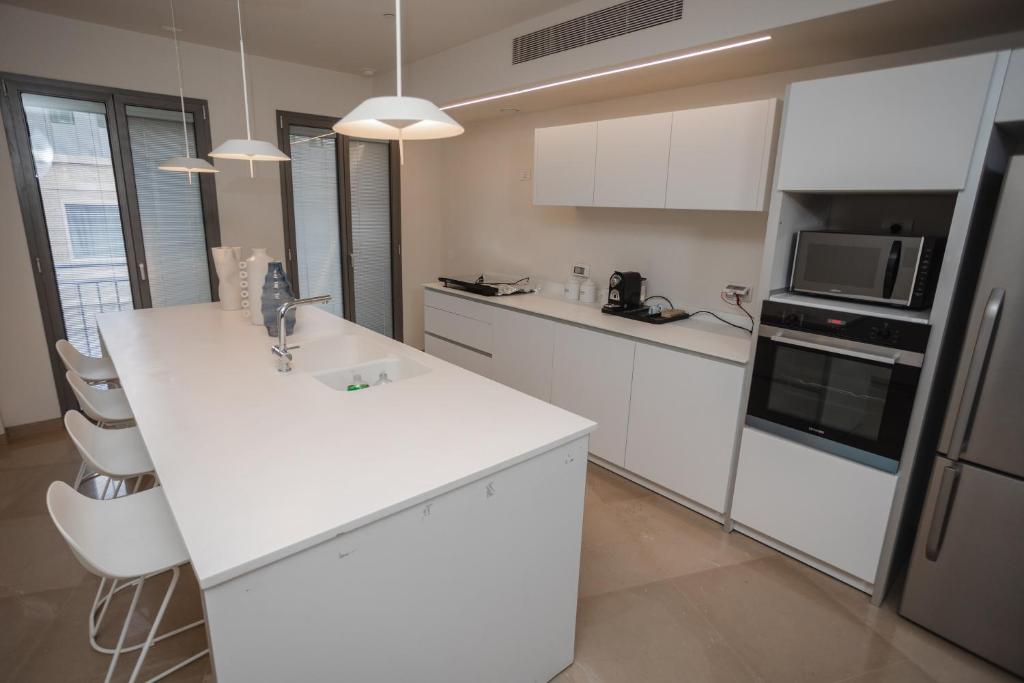 Luxury apartments Itzhak Karib 16 Mamilla photo 1