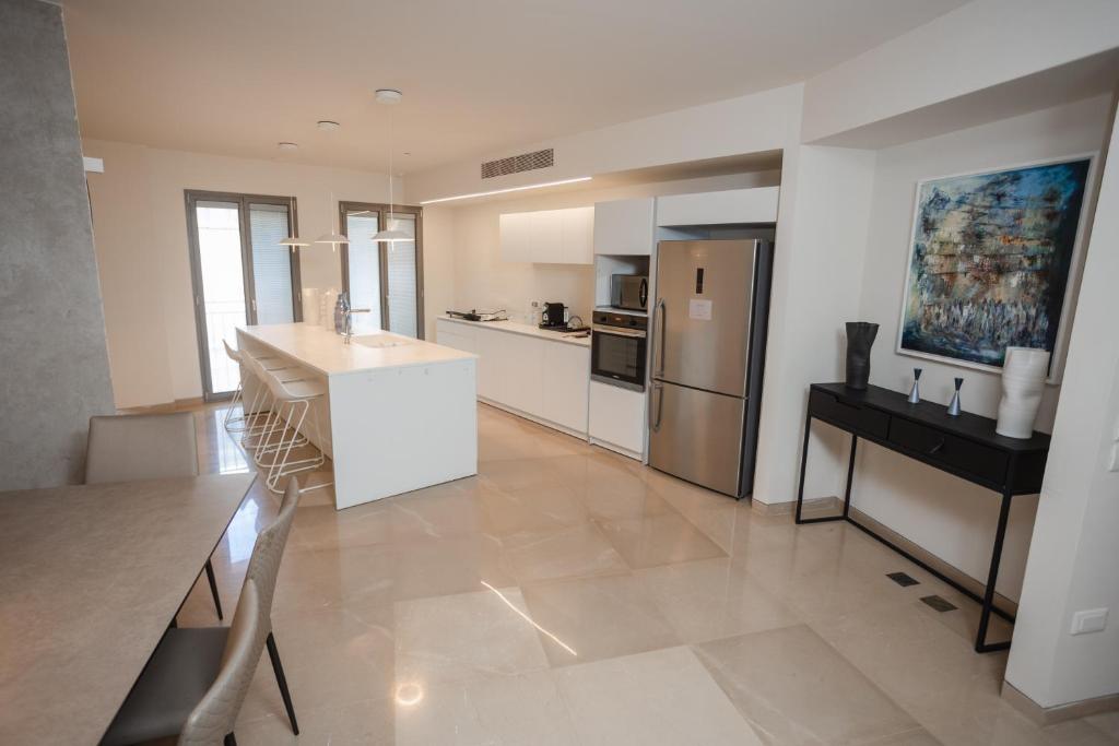 Luxury apartments Itzhak Karib 16 Mamilla photo 2