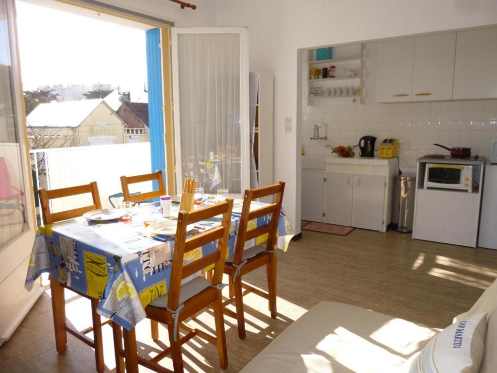 Appartement Saint-Jean-de-Monts, 1 pièce, 5 personnes - FR-1-224C-629