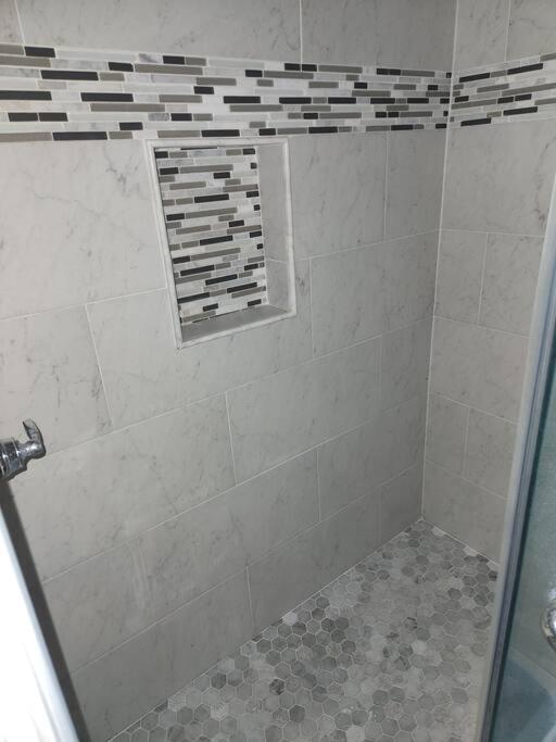 Quiet 2 bedroom condo on Gulf with pool and pond photo 4