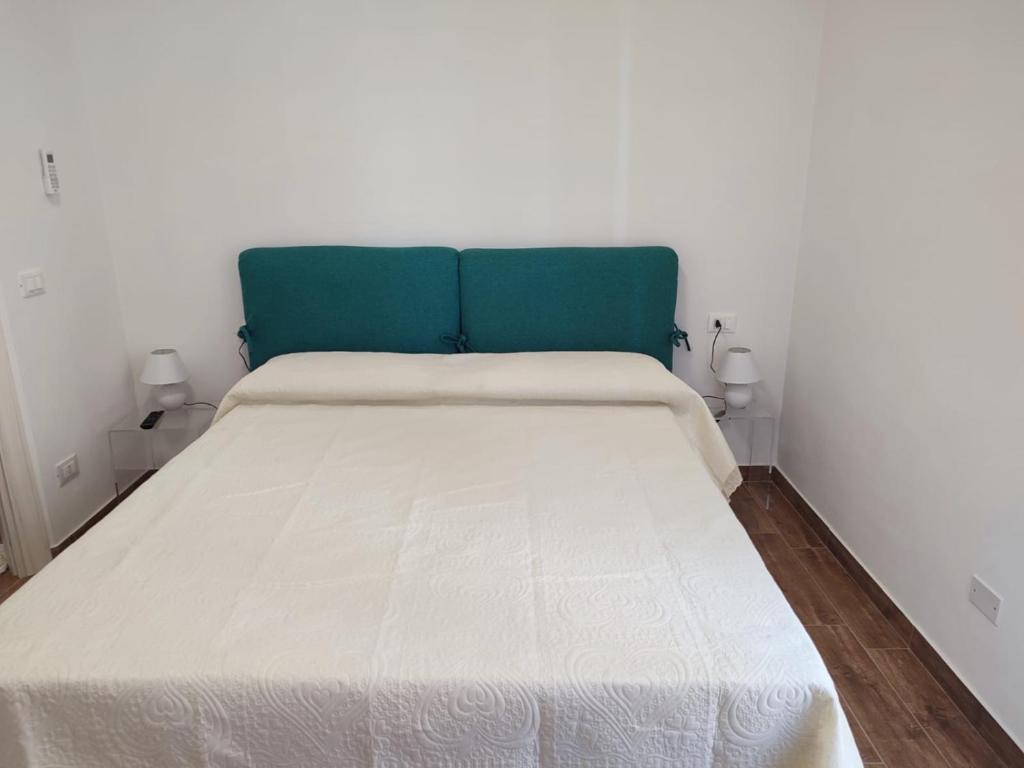 TRAPANI CITY SEA APARTMENT - Tap to explore photos