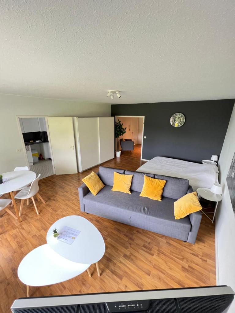 Alexis's loft photo 3