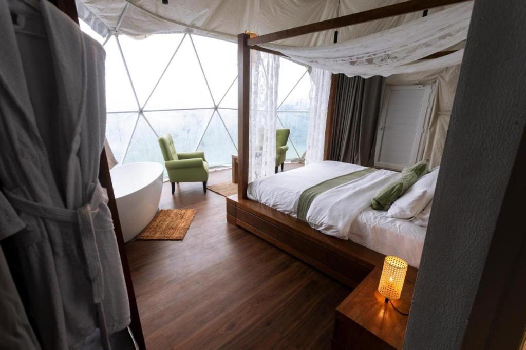 Serene Glamping سيرين photo 3