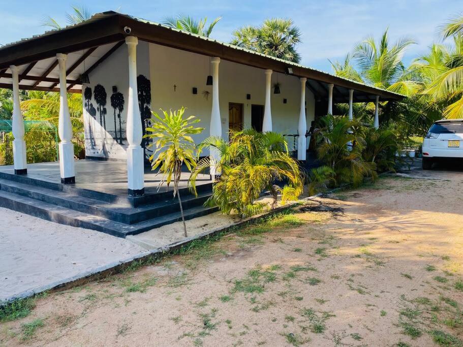 Garden Oasis with 1 Bedroom & 1 Bathroom photo 4
