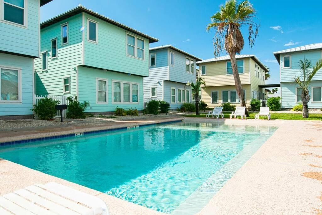 Classy 4BDRM Home W/Pool Mins To Beach and Shops! photo 4