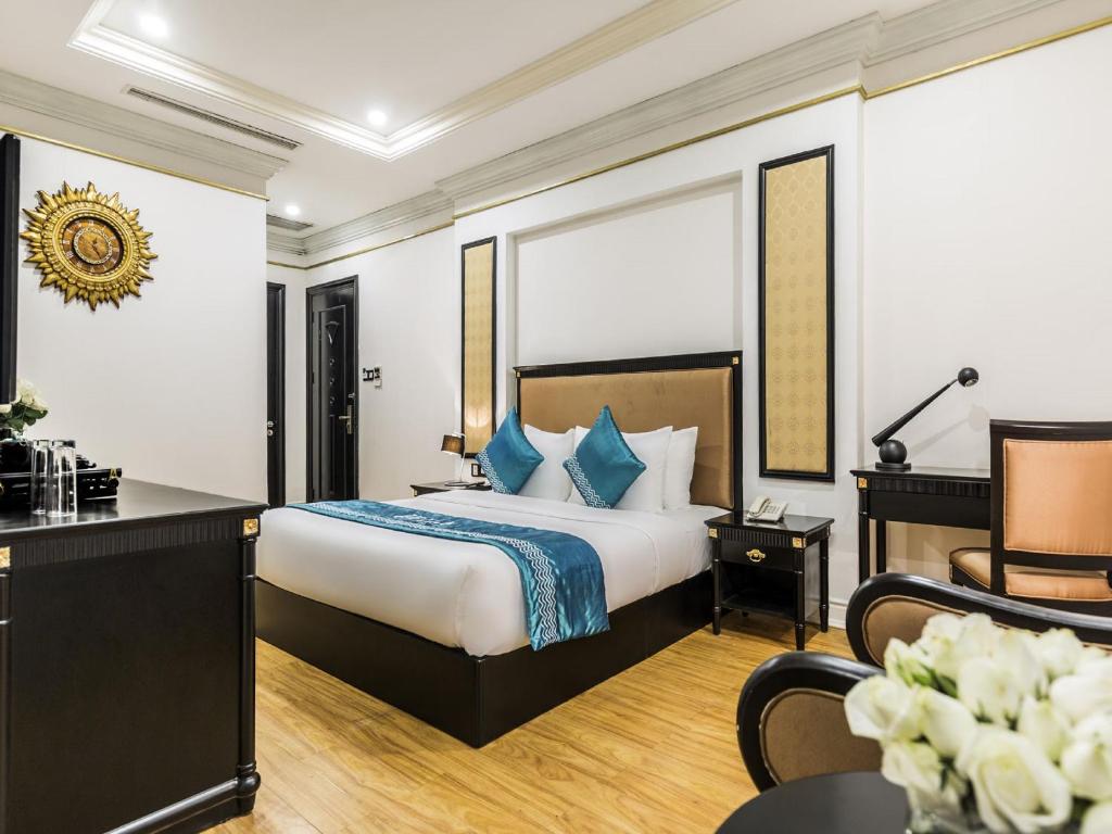 Ibiza Riverfront Hotel