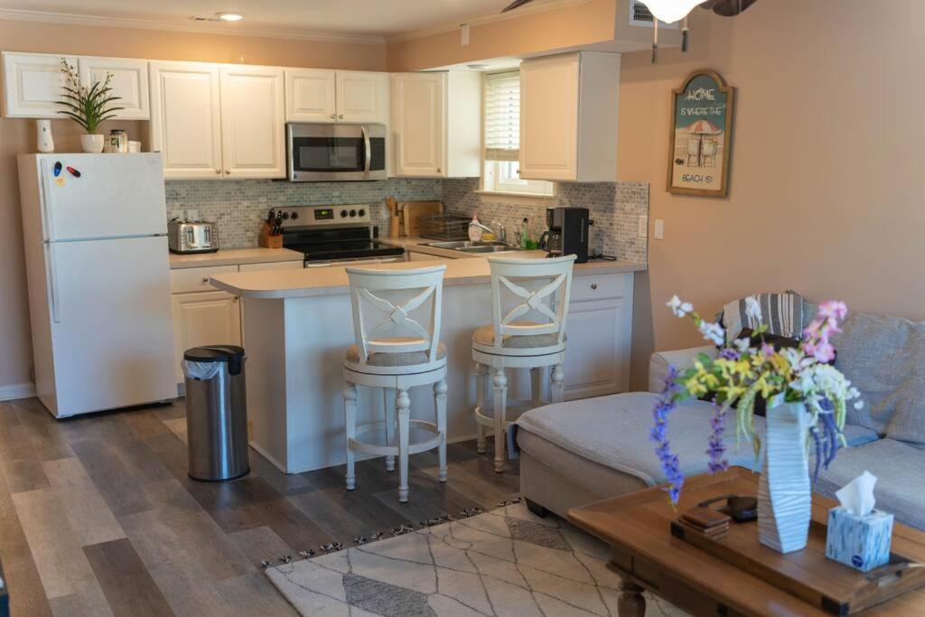 North Ocean city newly Remodeled image