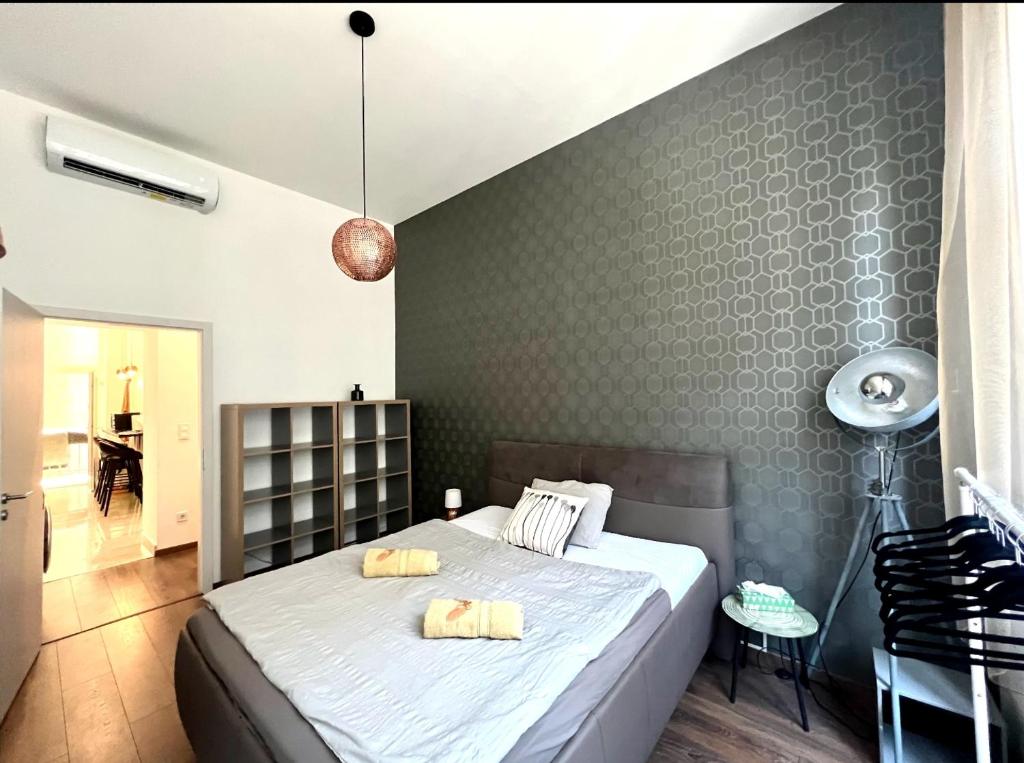 Wonderful DESIGN Apartment In the City Centre - Tap to explore photos