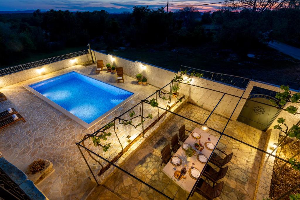 Seven Olives Guest House with heated pool near Krka waterfalls photo 2
