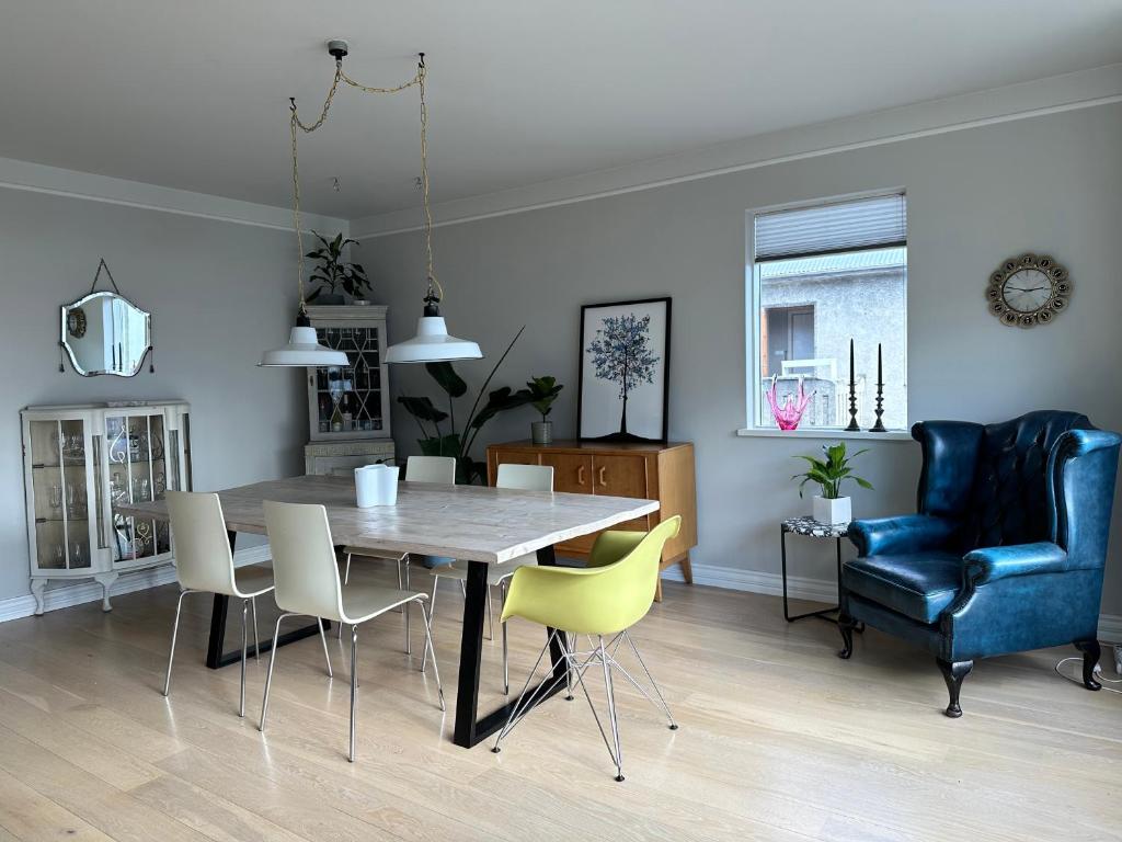 Bright and Spacious 4 bedroom apartment in Hlíðar, Reykjavik photo 3