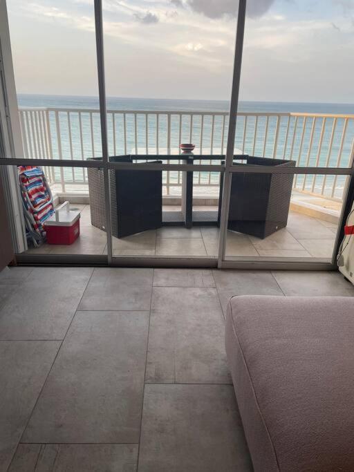 Ocean Front Condo in Isla Verde! photo 1
