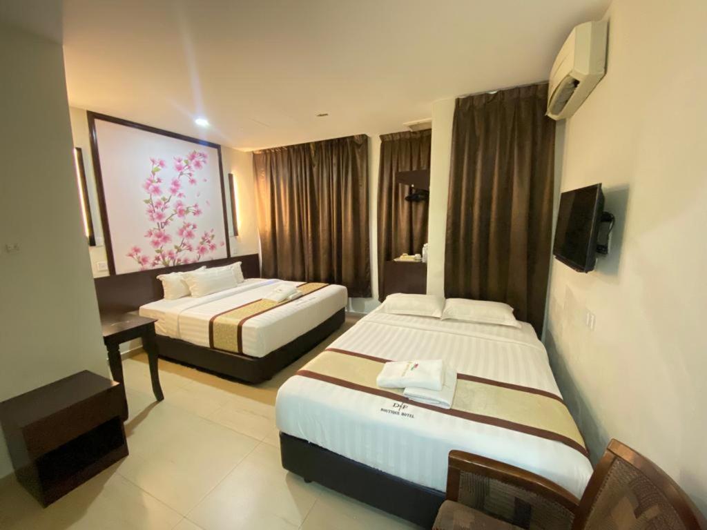 D&F BOUTIQUE HOTEL SENAWANG photo 2