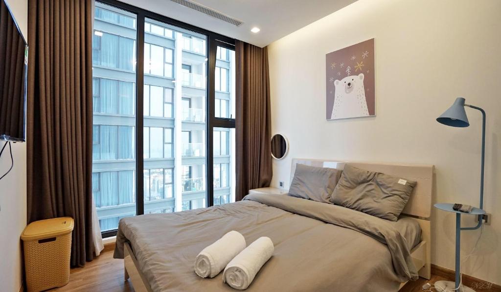 LUXURY APARTMENT VINHOME METROPOLIS next LOTTE Center,Japan Embassy
