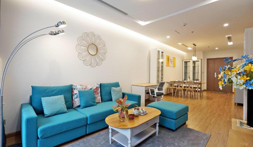 LUXURY APARTMENT VINHOME METROPOLIS next LOTTE Center,Japan Embassy