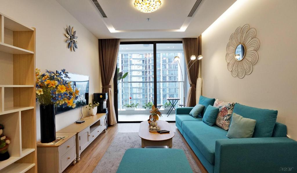 LUXURY APARTMENT VINHOME METROPOLIS next LOTTE Center,Japan Embassy