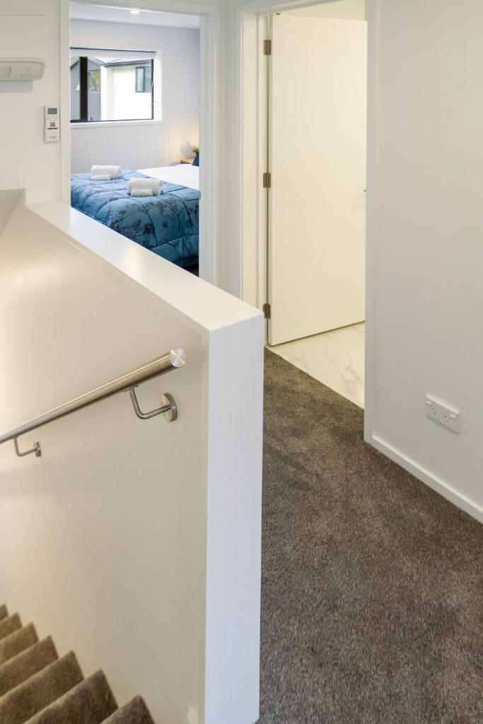 The Majestic retreat 2 bed 2 bath CBD