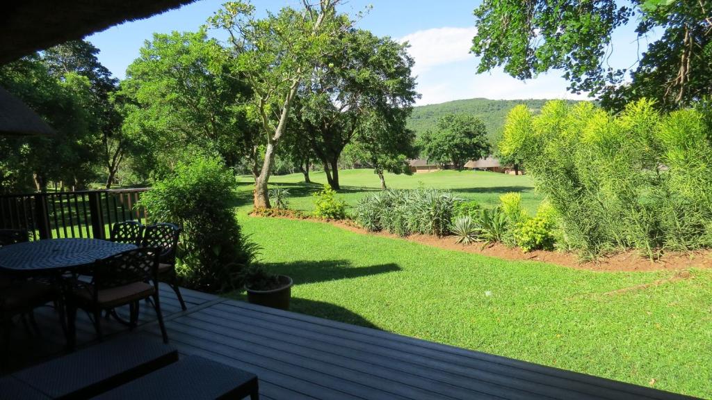 Kruger Park Lodge - AM8 - 3 Bedroom Chalet photo 3