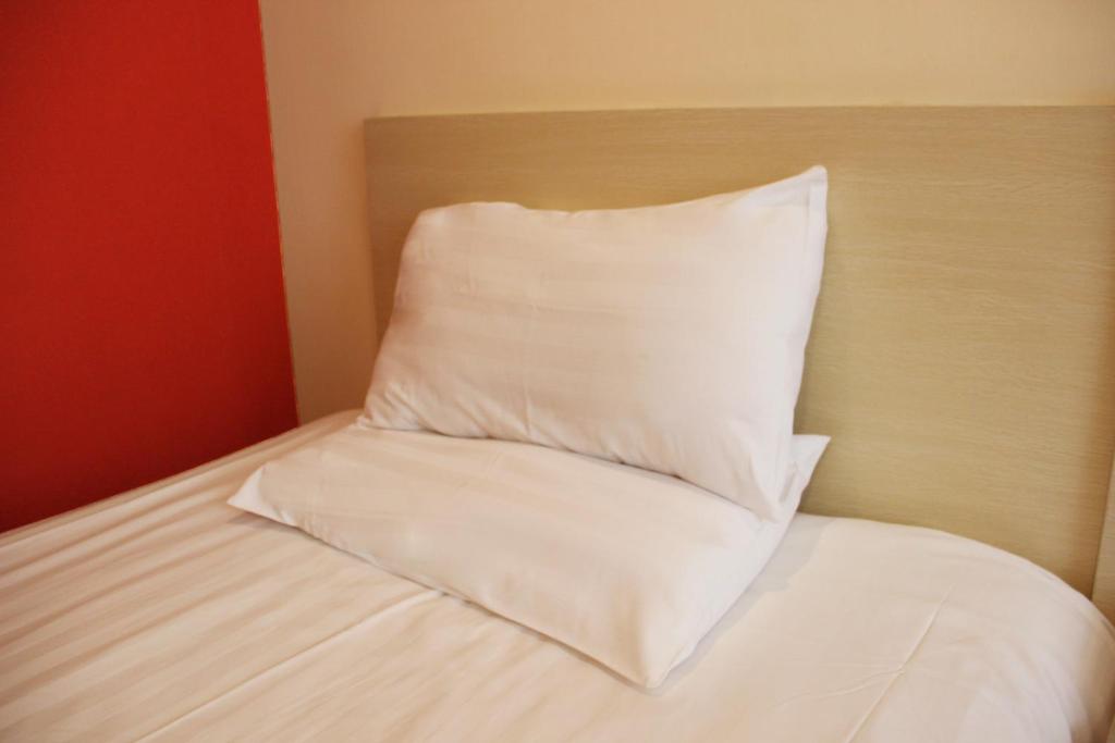 Двухместный (Улучшенный двухместный номер с 1 кроватью), Hanting Express Shanghai Lujiabang Road
