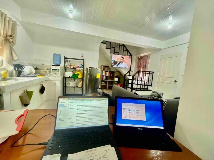 Full Aircon Camella House w/ wifi Netflix hotwater photo 3