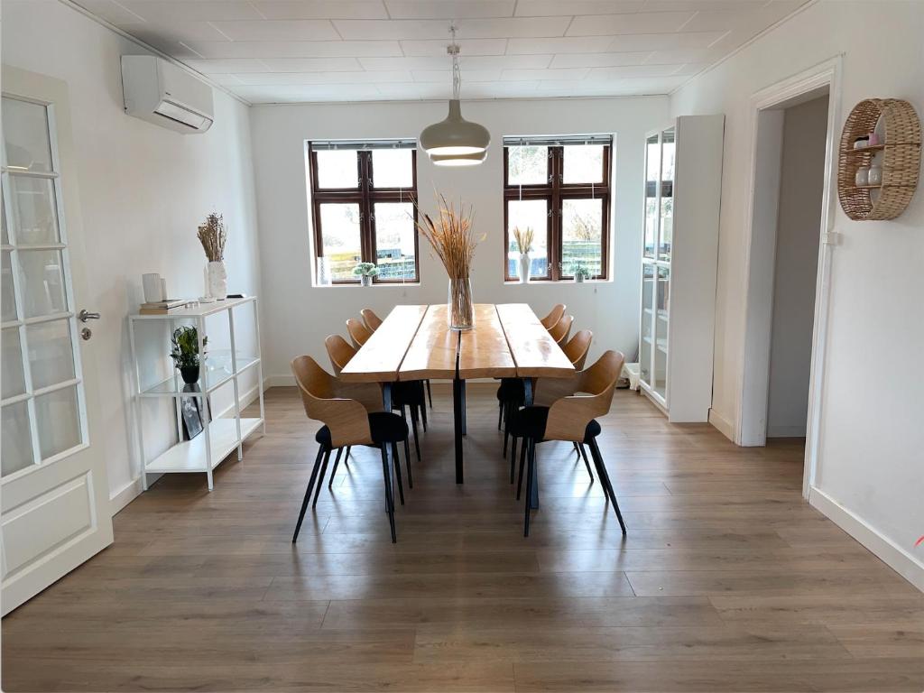 Hyggeligt sommerhus i Jerup photo 1