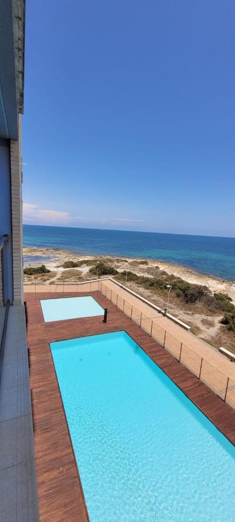 Beachfront Apartment La Manga photo 4