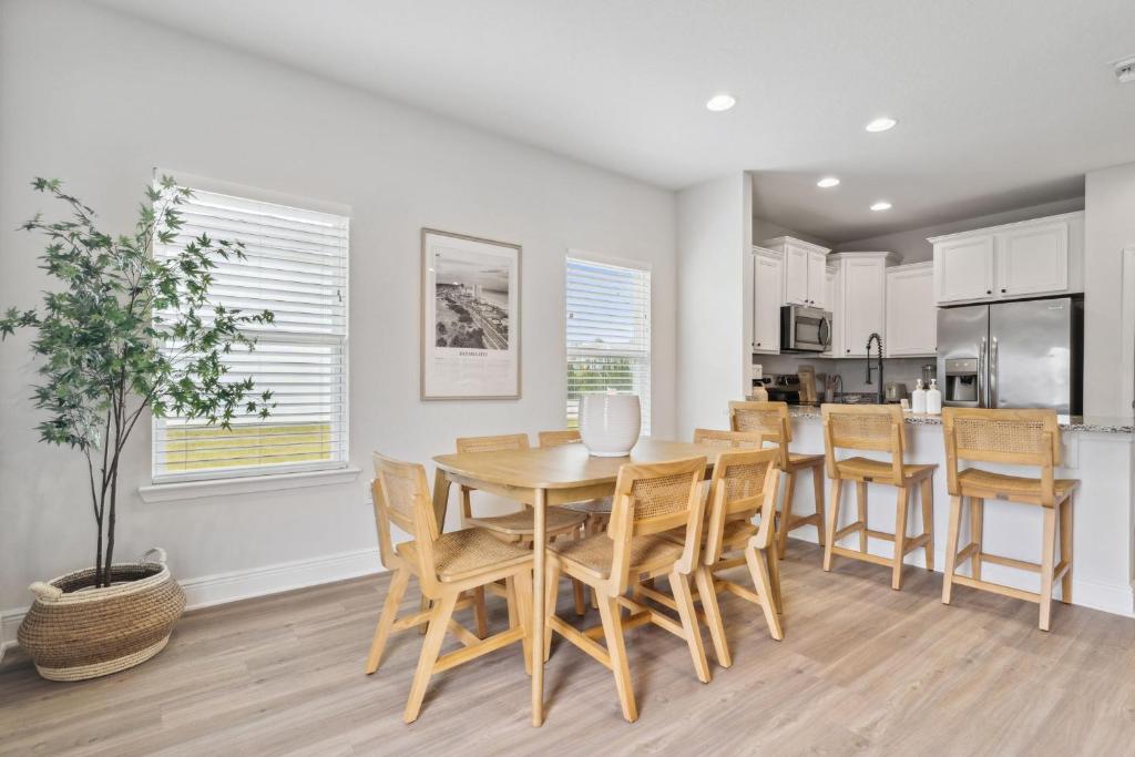 1923 Pointe Drive at Hathaway Townhomes by Nautical Properties photo 1