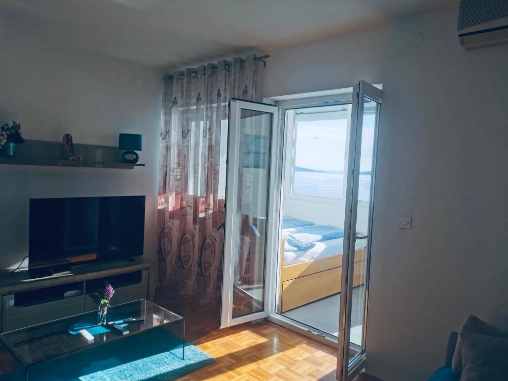 SUZANA Beautiful balcony sea view photo 2