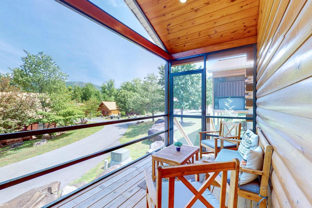 White Oak Haven photo 1