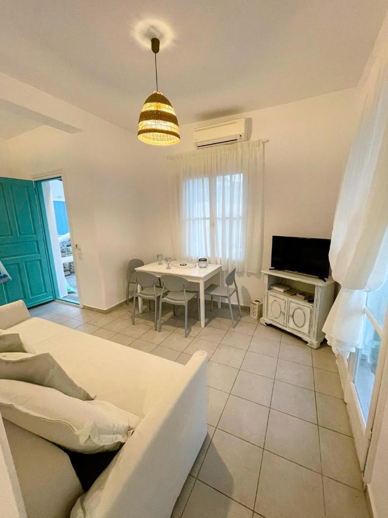 Twins Apartments photo 2