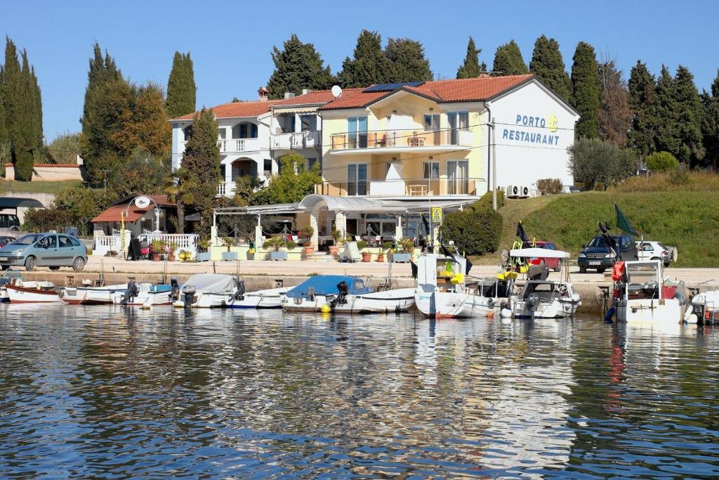 Apartments by the sea Savudrija, Umag - 20295 photo 1