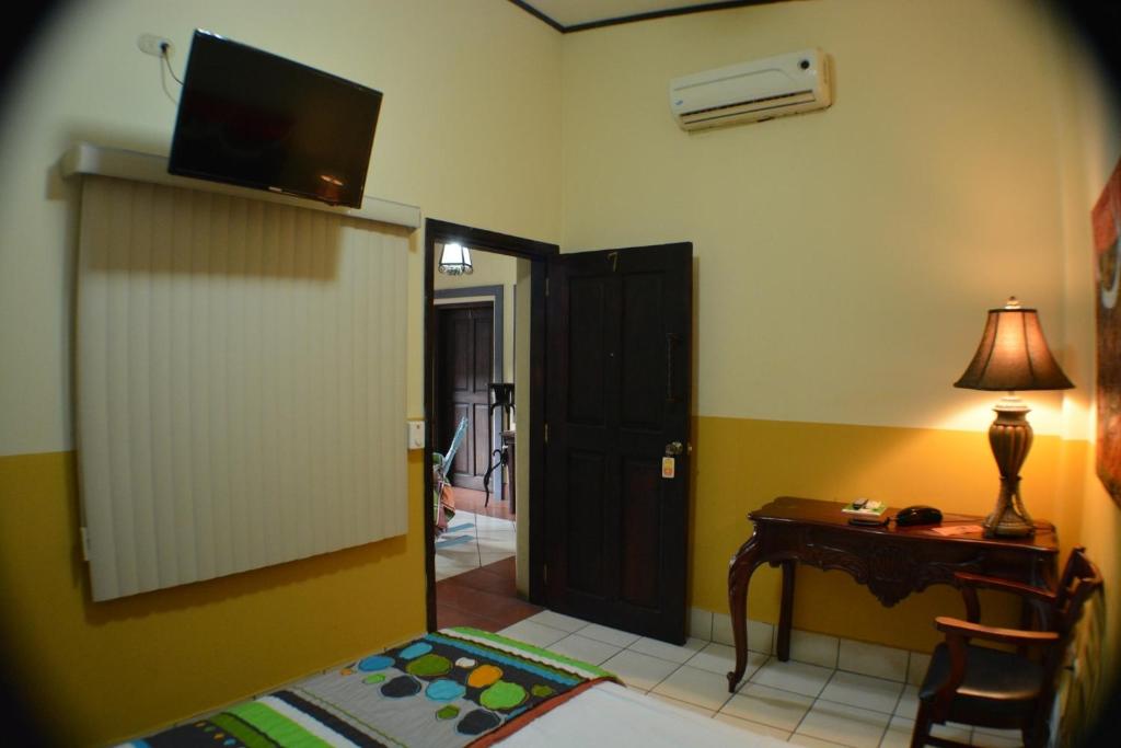 Hotel Los Balcones de Chinandega photo 1