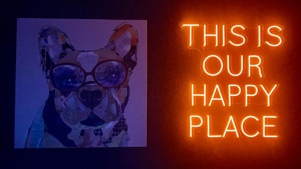 Finca Foremana - Tranquil country villa near Granada with pool table, BBQ, outdoor cinema, darts, games, plunge pool and hiking photo 2