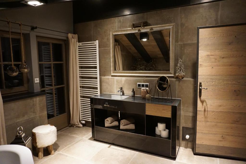 Chalet S - 5 Sterne Luxus Ferienhaus direkt am Eibsee und Zugspitze photo 4