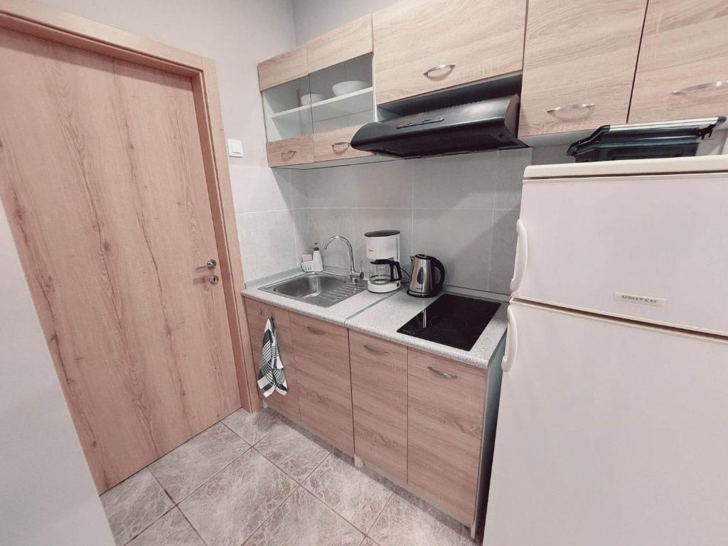 Emerald home photo 2