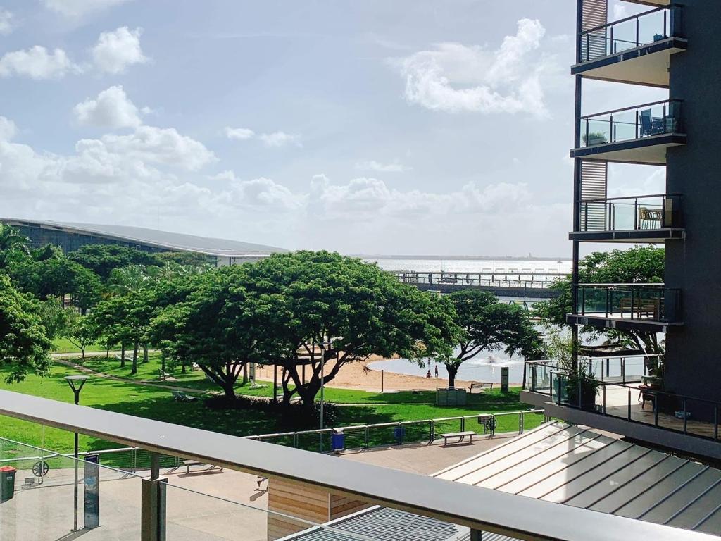 Darwin Waterfront Luxury Condo photo 2