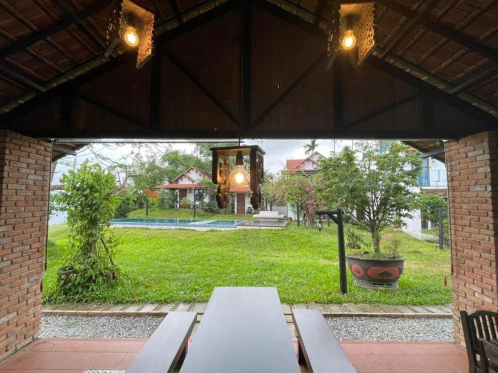 La Y Villa