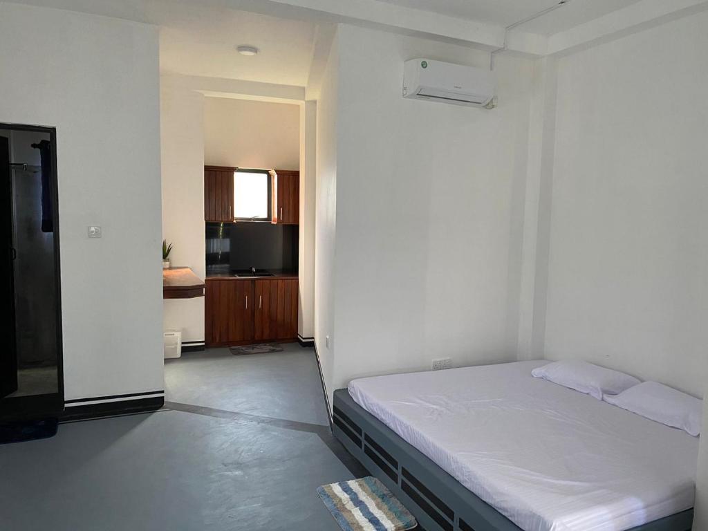 Check -in & out - Colombo photo 4