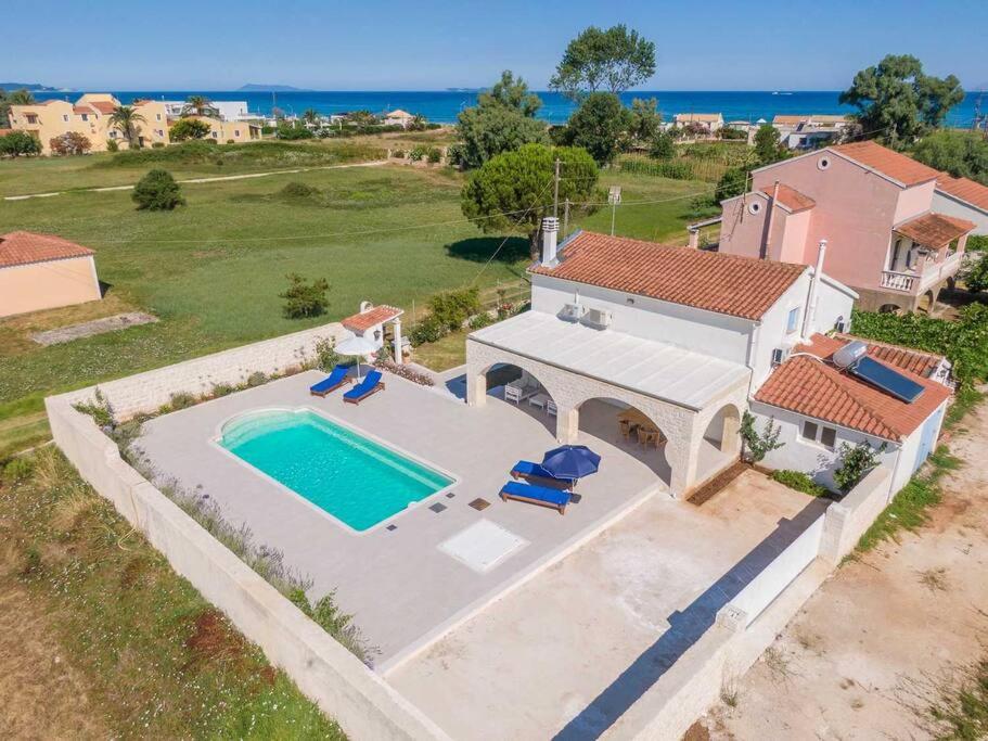 Sea Breeze Coastal House in Almyros Beach photo 1