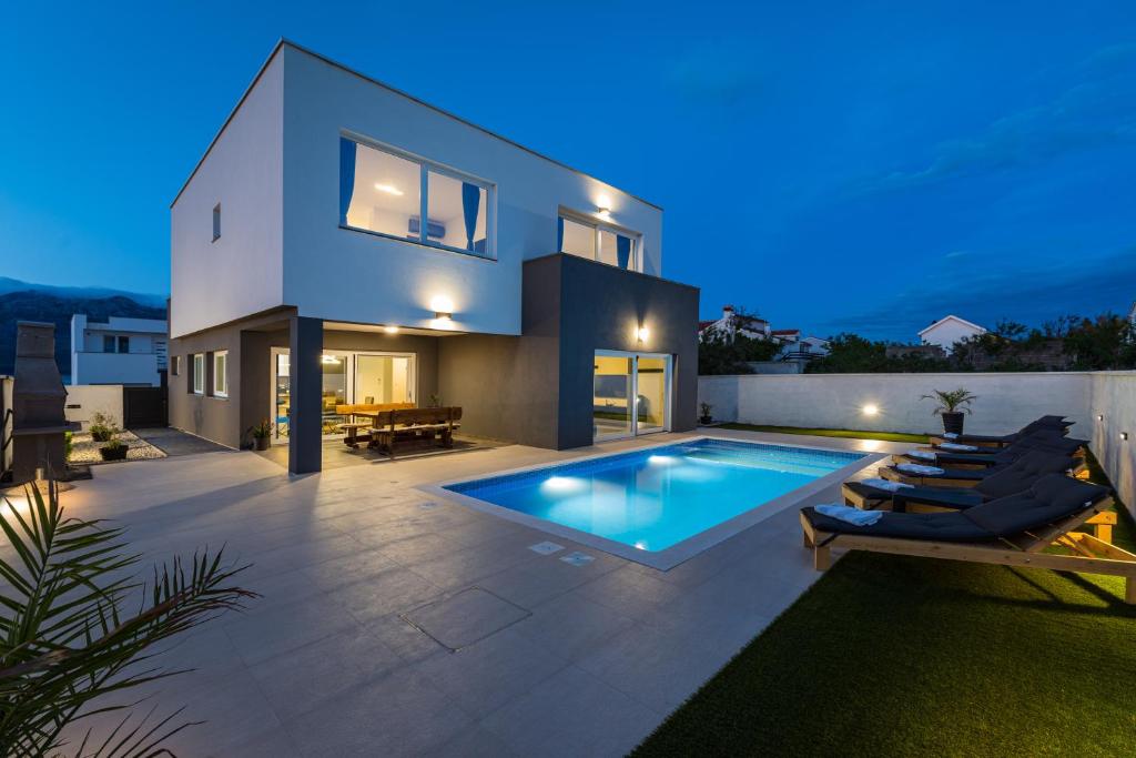 Luxury Villa Noemi photo 3