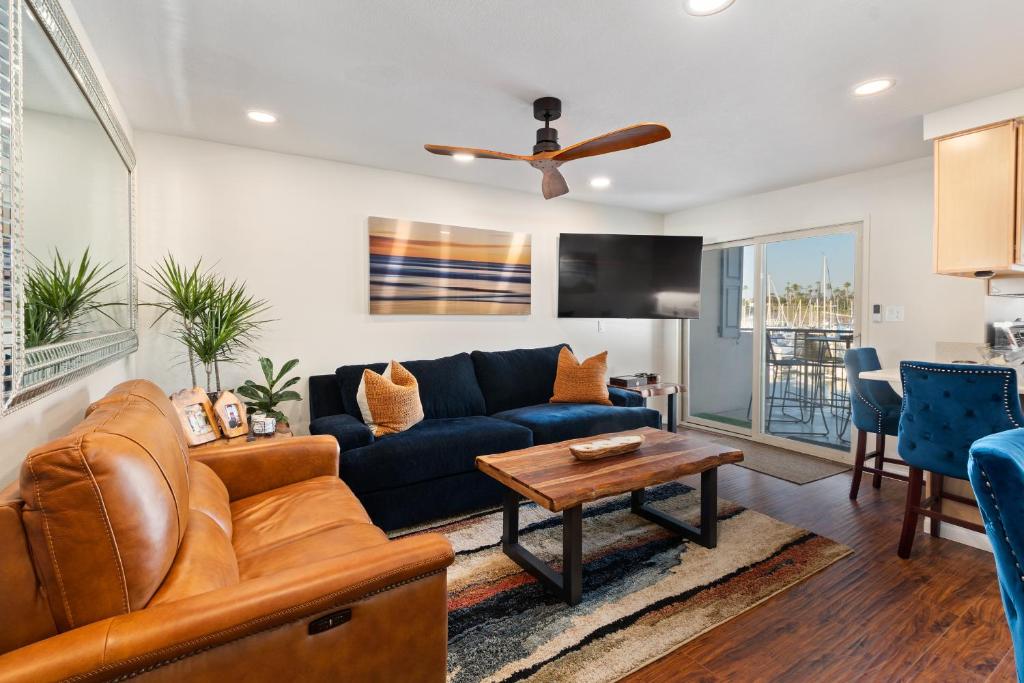 208B Harbor View, Steps from the Beach, Free Wifi photo 3