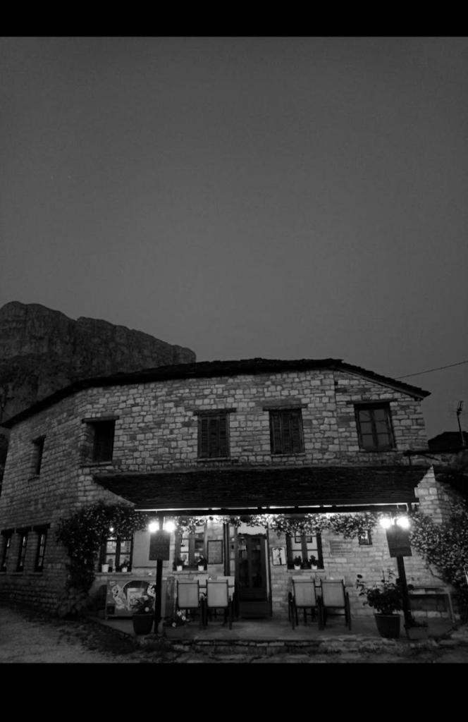 Karpouzis guesthouse photo 4