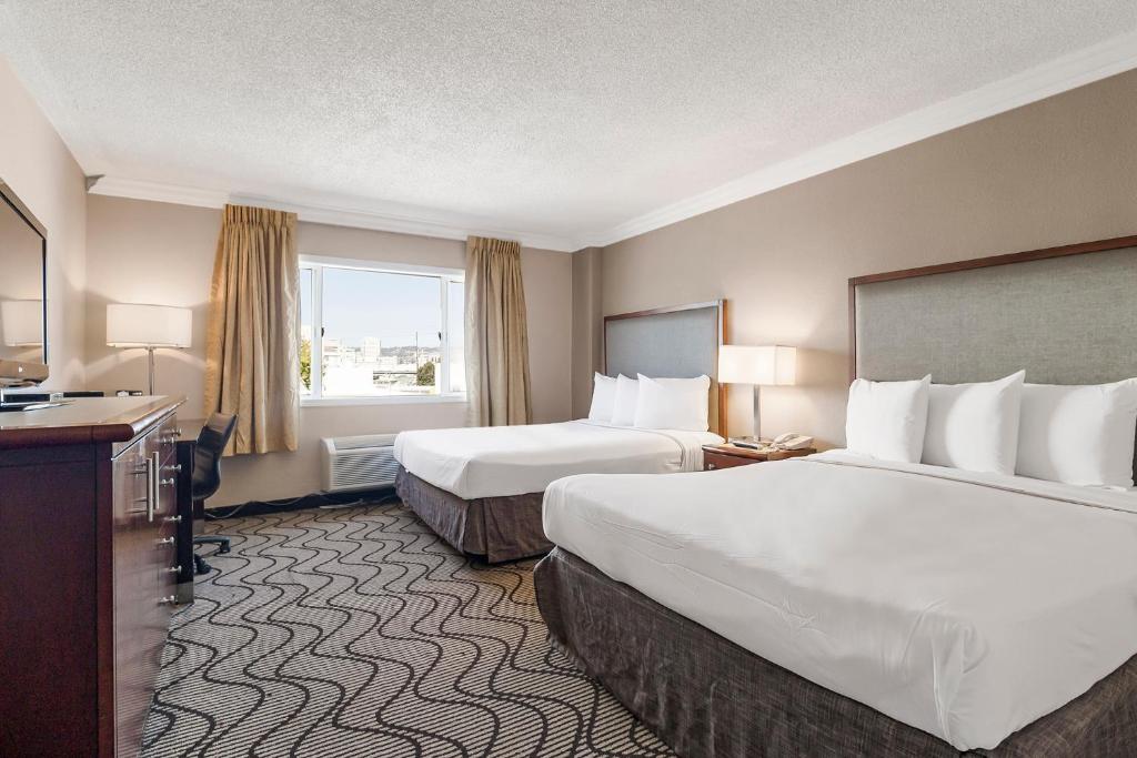Jack London Inn image