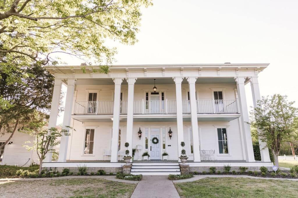 Luxury historic house in downtown McKinney