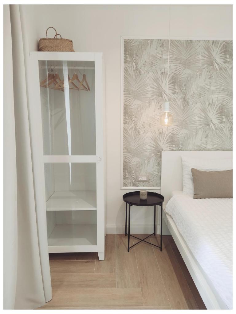 Mina Lux Jelsa photo 1