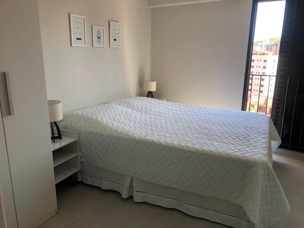 Apartamento em frente a Praia Martin de Sá com piscina. photo 1