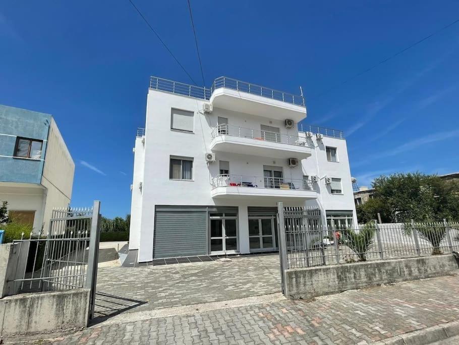 Apartment Alma by Orikum Apartments