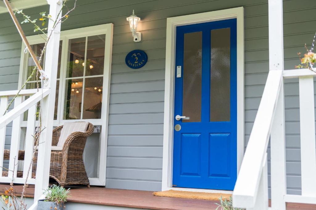 Hamptons charm at Nantucket in Mollymook photo 2